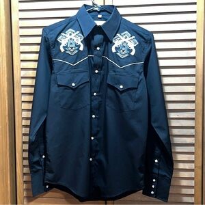 Wild Horse Ranch Men's Studded Cross with Guns Western Embroidered Black Shirt S